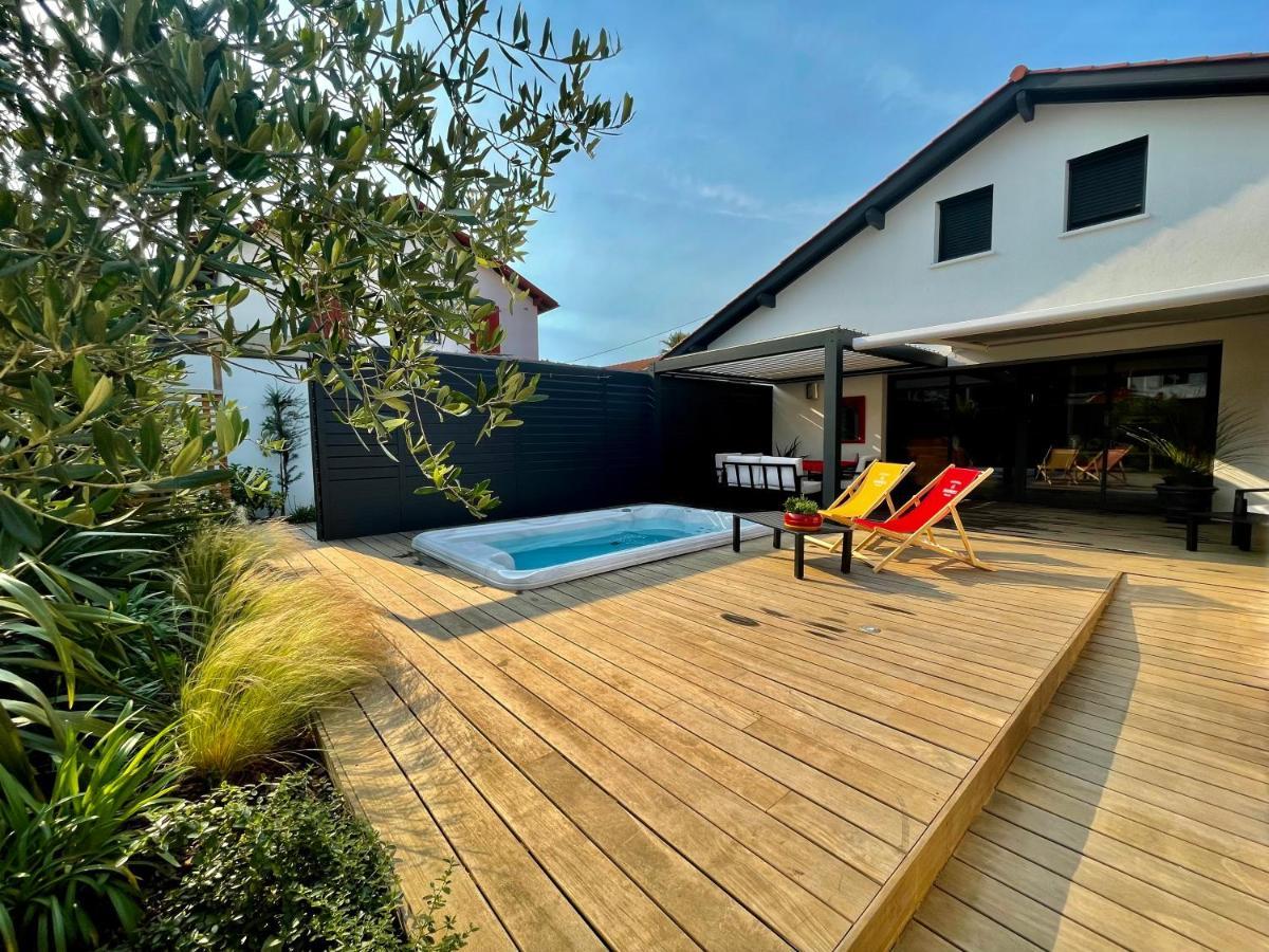 A Avec Terrasse Un Et Parking Villa Biarritz