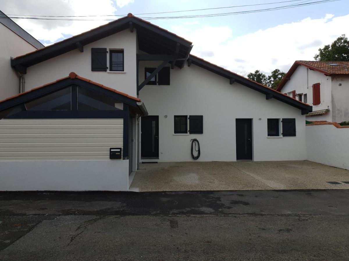 Villa A Avec Terrasse Un Et Parking
